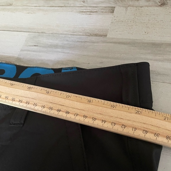 Iron Co Shorts Men's Size 40 Stretch Performance Hybrid Cargo Blacksoot - Picture 6 of 8